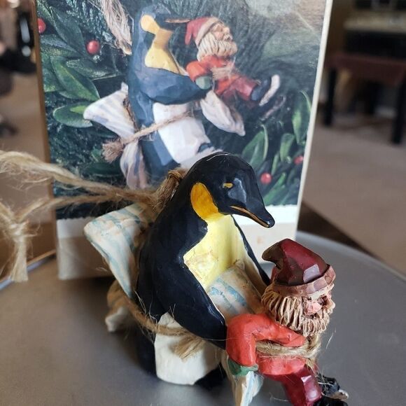 Hallmark ornament  - Picture 1 of 6